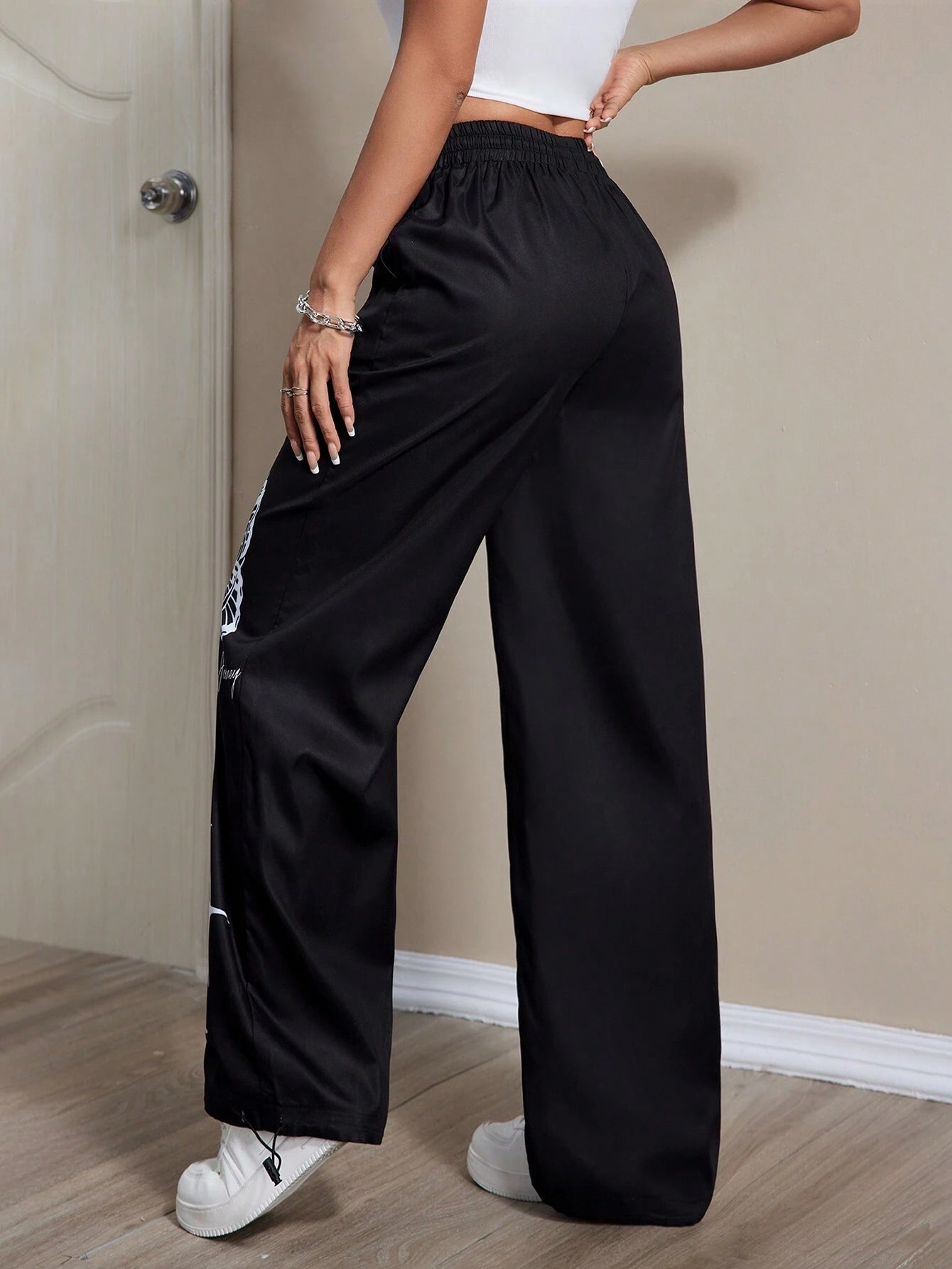 Brooklynn Moth Sweat Pants