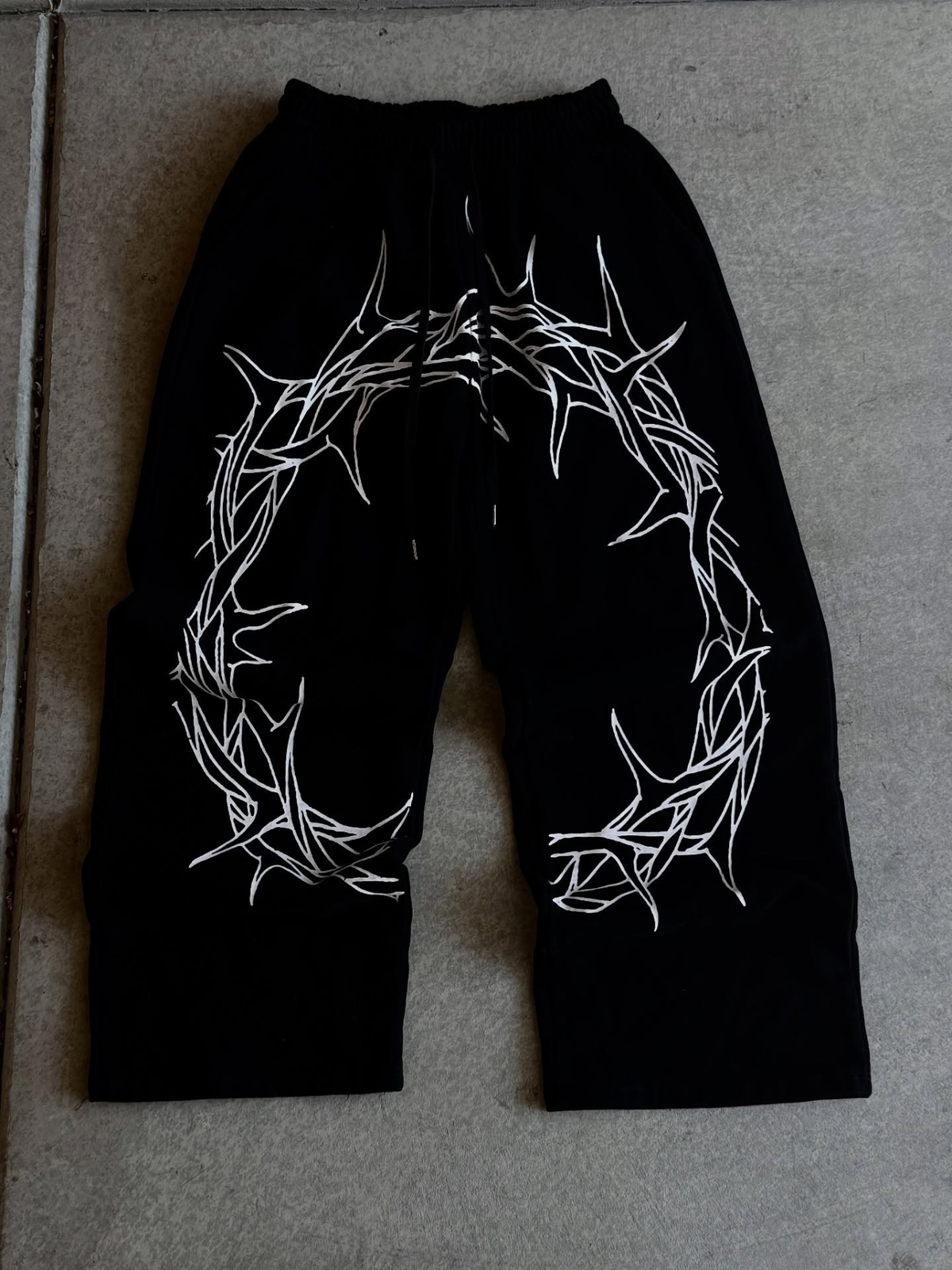 Thorn Arc Sweatpants