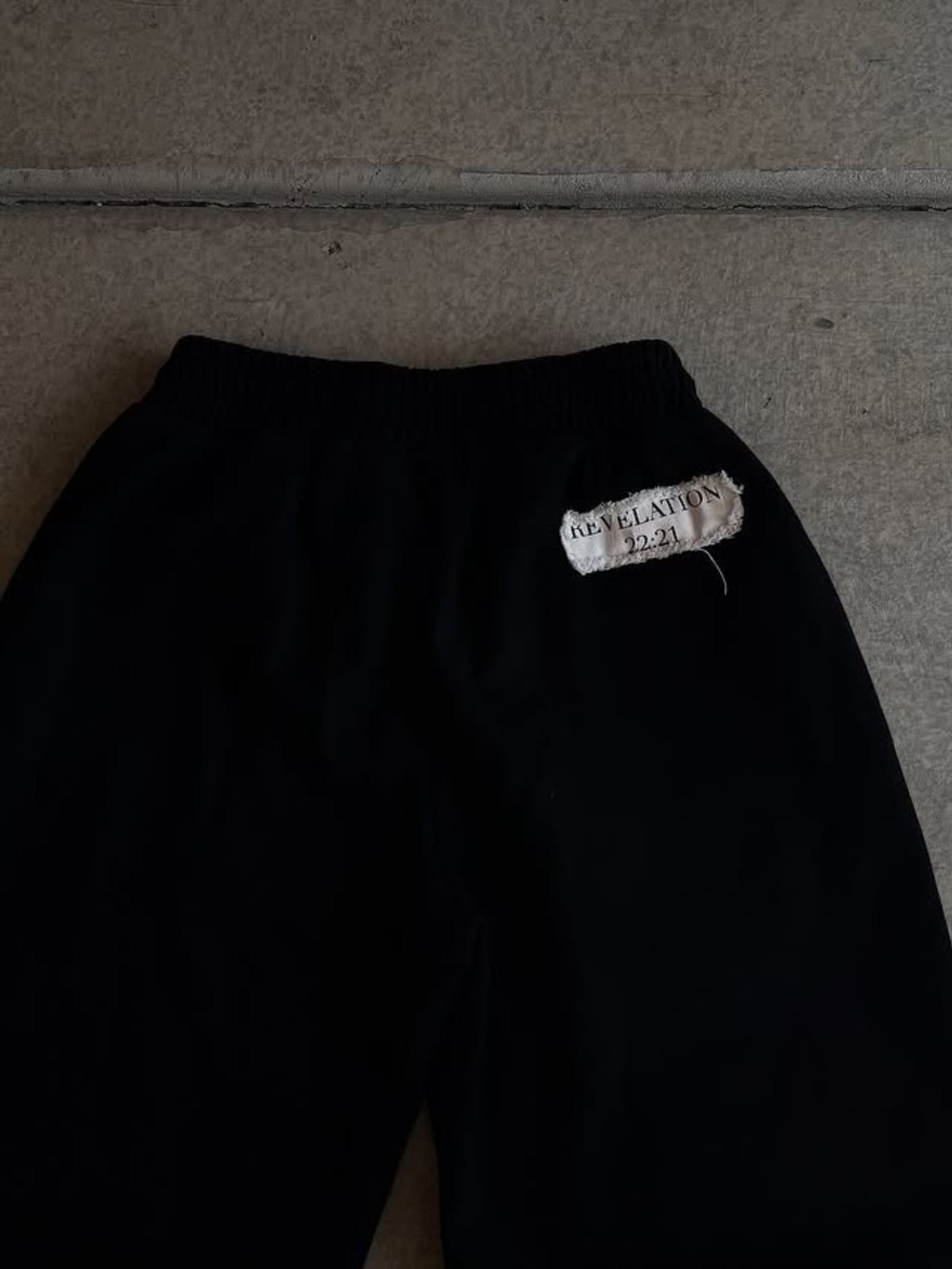 Thorn Arc Sweatpants