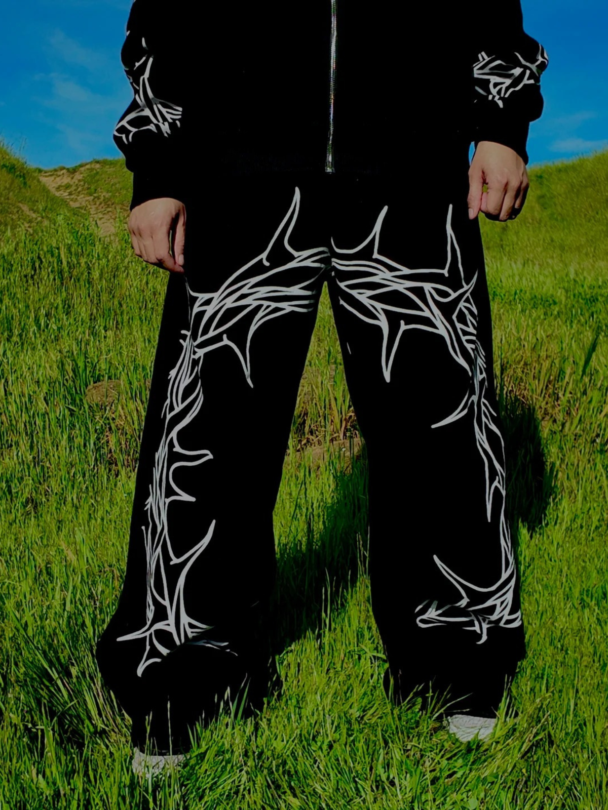 Thorn Arc Sweatpants